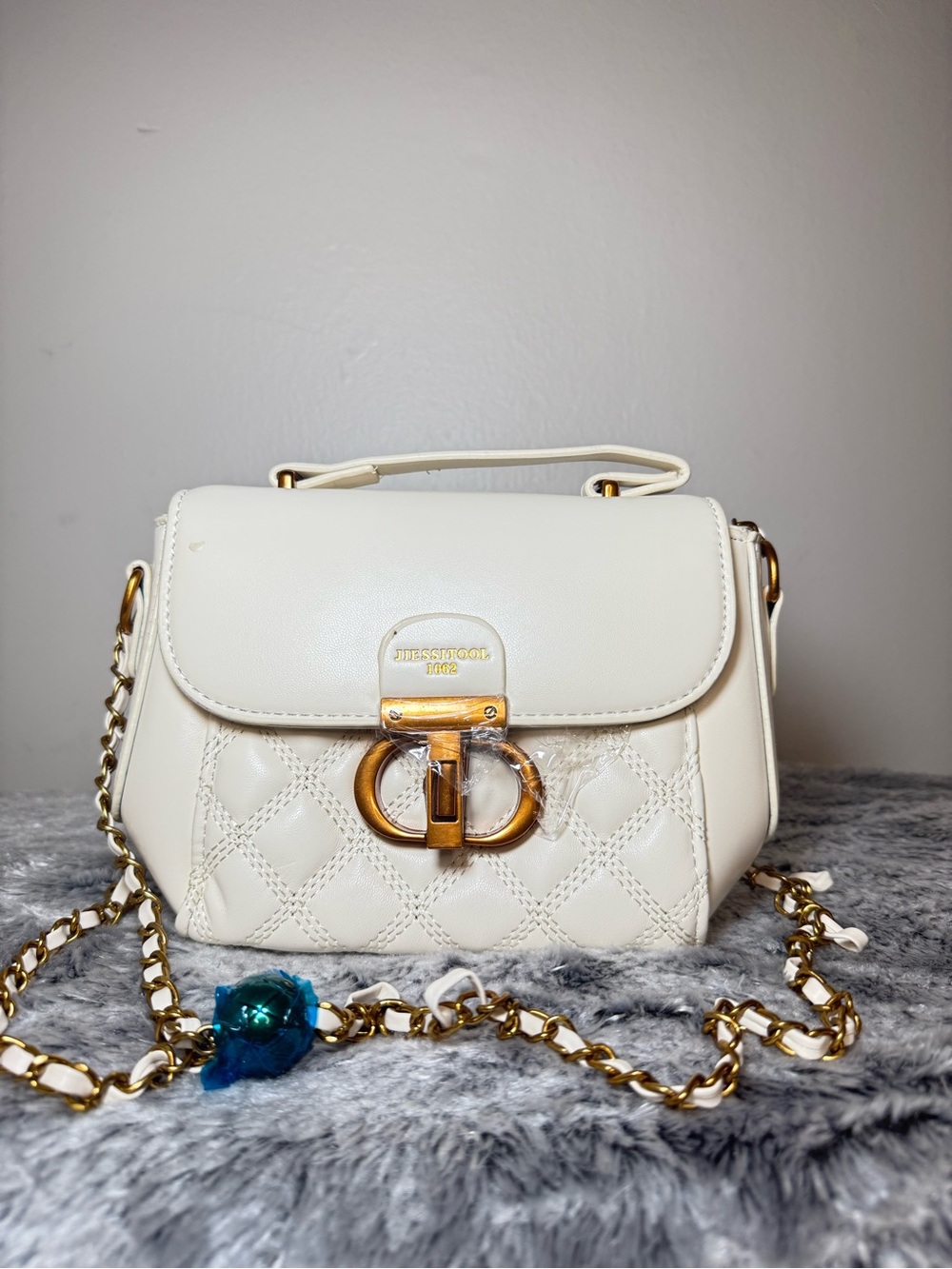 Elegant Structured Top Handle Crossbody Handbag